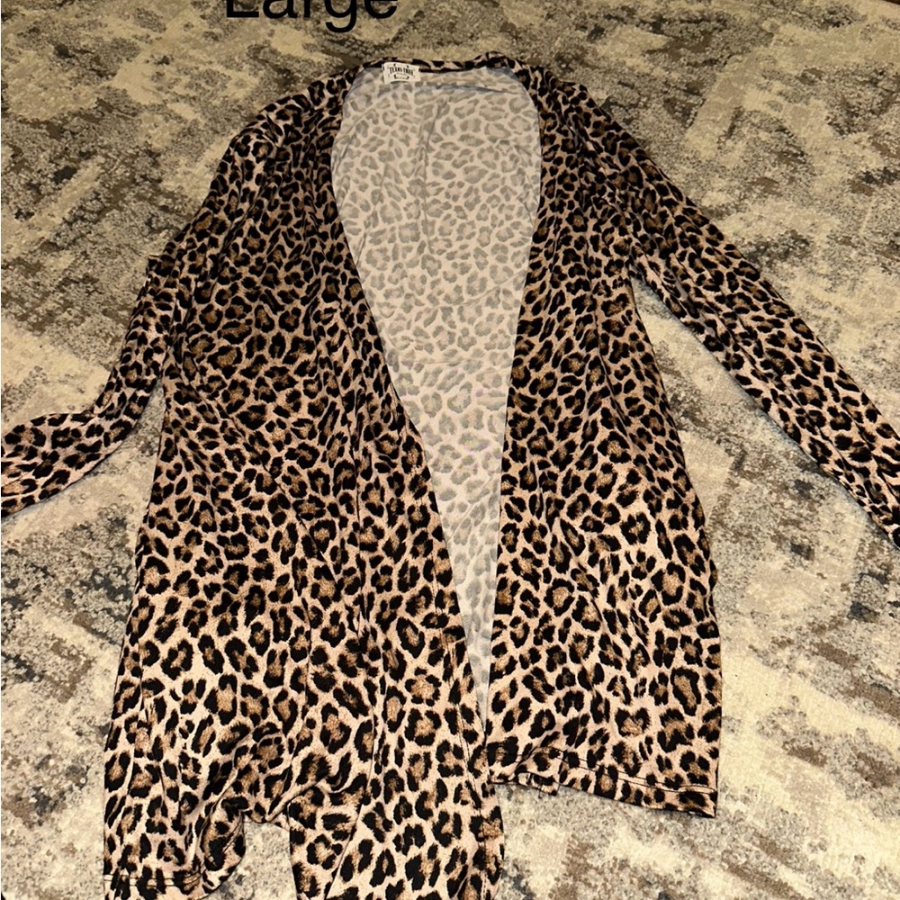 Texas true threads cheetah cardigan